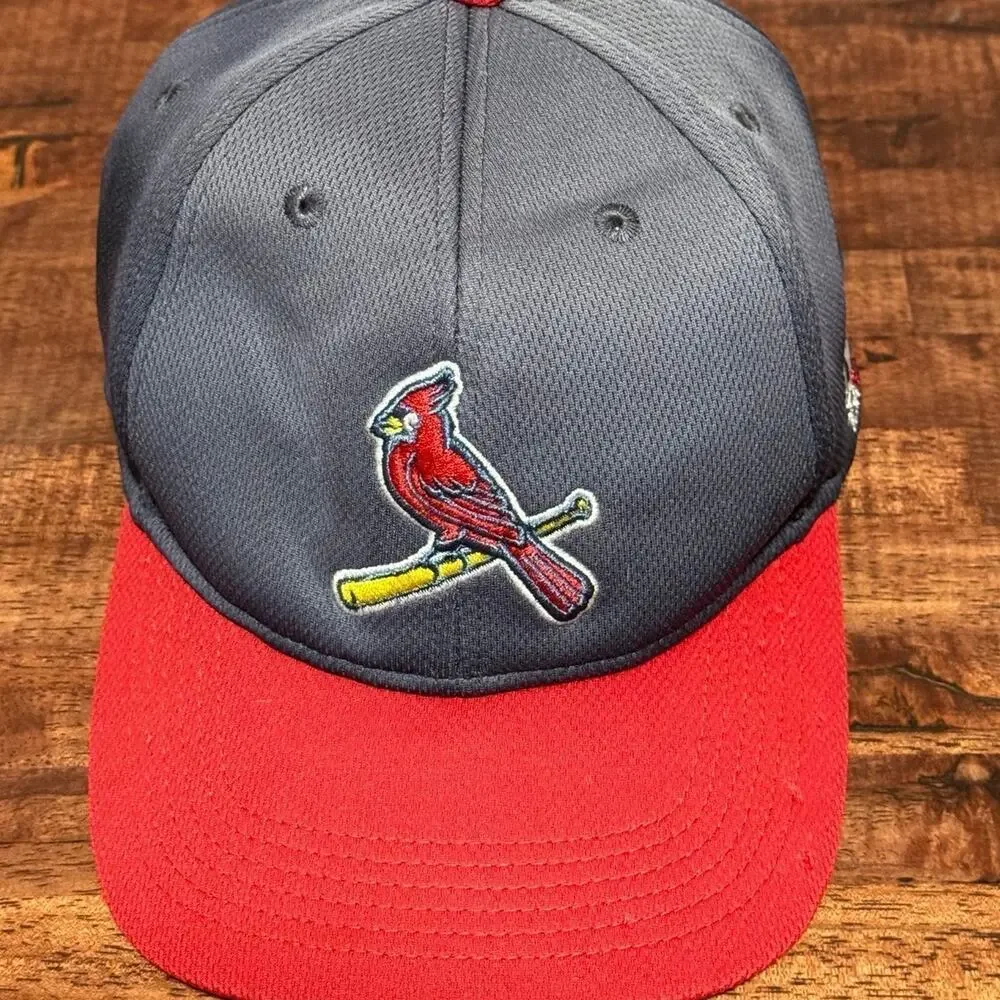 OC Sports Team MLB  Cap St. Louis Cardinals Bird Low Profile Navy Blue Hat